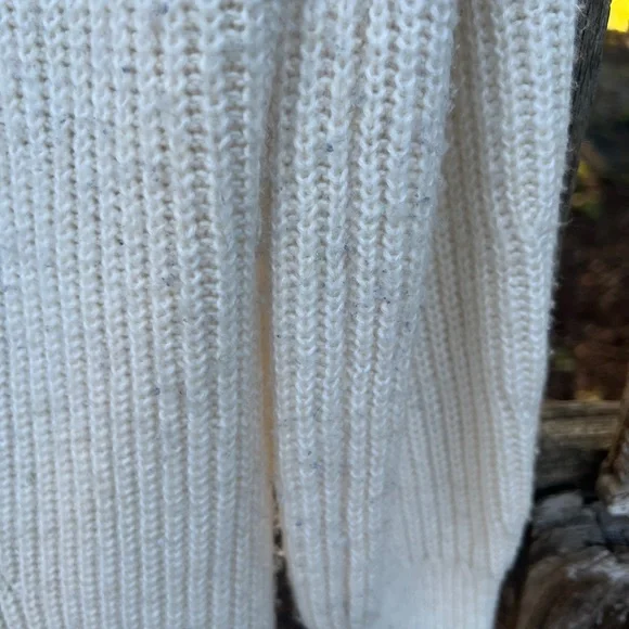 Cabi cream long v-neck cardigan, Size M - Picture 10 of 11